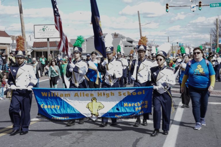 LEPRECHANS AND SHENANIGANS FOUND AT THE ALLENTOWN ST PATRICKS DAY