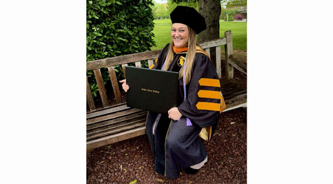 Cedar Crest nurse anesthesia graduate performs life-saving CPR hours after graduation